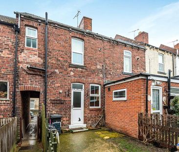 2 bedroom terraced house to rent - Photo 2