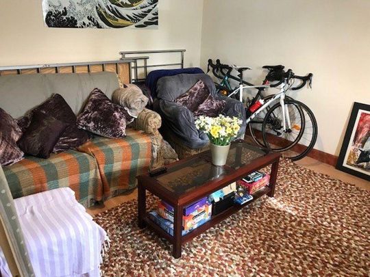 6 bedroom house to rent - Photo 1