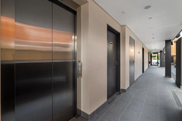 Top floor luxury studio just 700m from Ashfield Station | IVY Ashfield - Photo 1