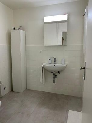 Charmant 2 pièces situé à la perle de lac : Visite le mercredi 15 avril 2026 à 18h00. Inscription par e-mail auprès du locataire. - Foto 1