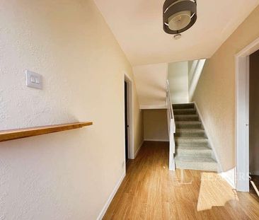 Grange Avenue, Kenilworth, CV8 - Photo 3