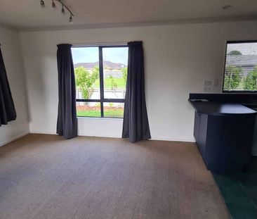 196 Thomas Road, Rototuna North - Photo 3