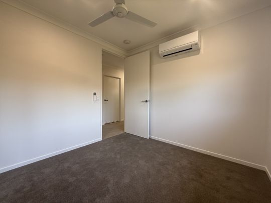 BEAUTIFUL 4 BEDROOM NEW BUILD IN BUSHLAND BEACH - Photo 1