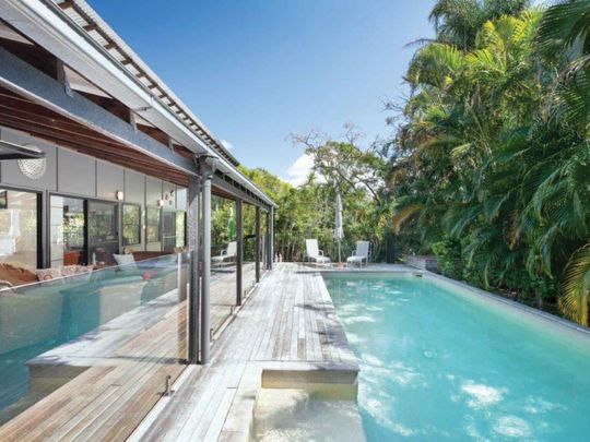 One level coastal living! - Photo 1