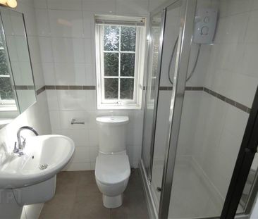 29b Dundonald Heights, Dundonald, Belfast, BT16 1XL - Photo 2