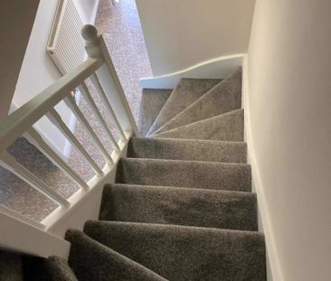 3 bedroom end of terrace house to rent - Photo 1