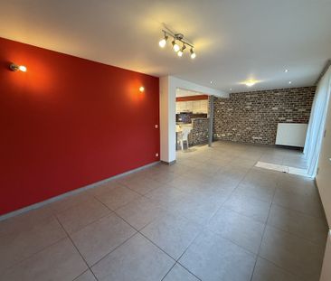 Landelijk gelegen driegevelwoning - Photo 1