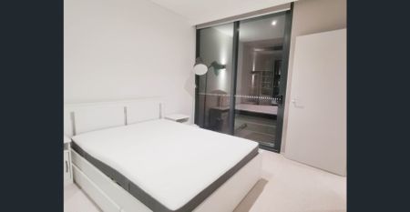 Fully furnished 2 beds with stunning water view - Photo 4