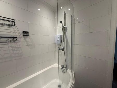 3 bedroom detached house to rent - Photo 5