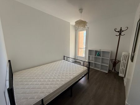 Location Appartement 3 pièces 70m² - Photo 3