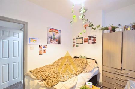 7 bedroom terraced house to rent - Photo 5