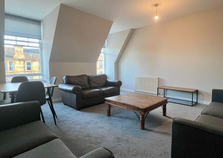 3 bedroom flat to rent - Photo 3