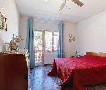 10 Bedroom house / villa with 2,069m² garden for rent in Calafell, ... - Photo 4