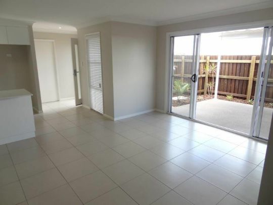 1/9 Wapiti Street, Kearneys Spring - Photo 1