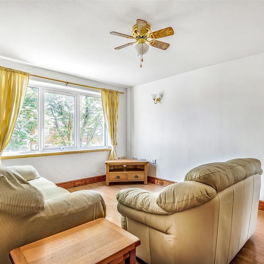 1 Bed Flat, Tulip Avenue, NG3 - Photo 1