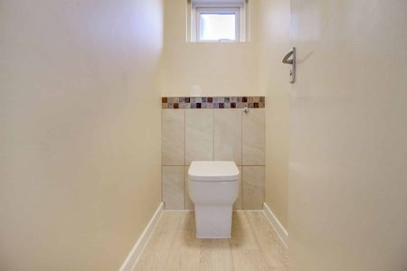 Saxon Close, Cricklade, Swindon, Swindon, SN6 - Photo 5