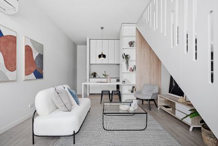 LUXURY LIVING AND CONVENIENCE - Photo 2