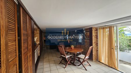 Location Appartement 2 pièces 70m² LE GOSIER 97190 - Photo 4