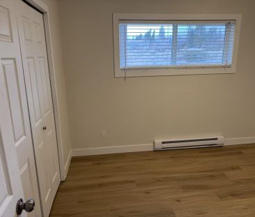 FREE RENT! West Kelowna Pet Friendly 2 bedroom Duplex with Storage - Photo 1