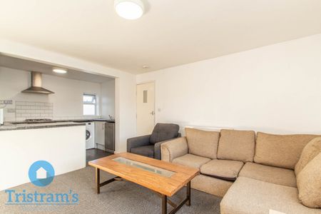 1 bed Shared Flat for Rent - Photo 2