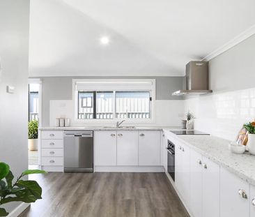 18 Warrigal Street, The Entrance - Photo 3