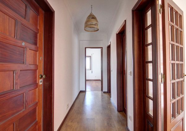 Apartamento T2 nas Barrocas