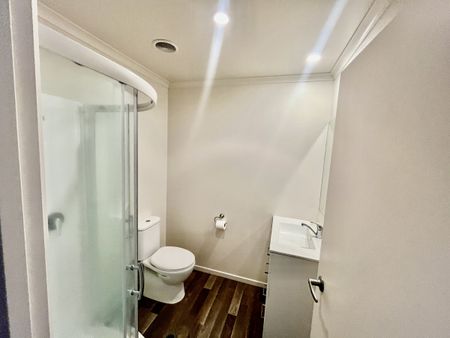 Modern One Bedroom Apartment, Close to CBD - Photo 4