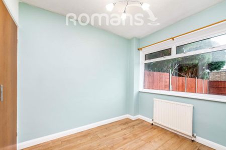 3 bedroom semi-detached house to rent - Photo 5