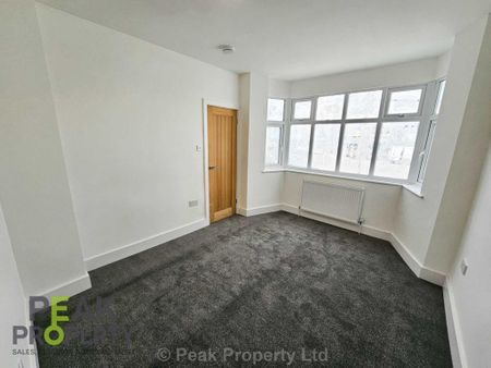 3 bedroom flat to rent - Photo 2