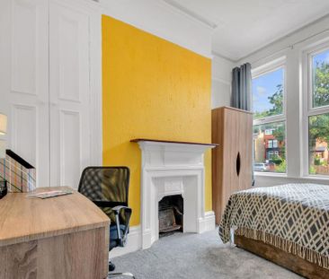 6 bedroom flat to rent - Photo 4