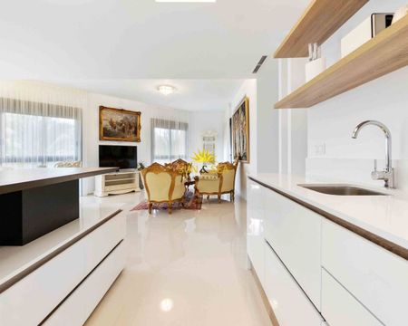 APARTMENT FOR RENT IN LOS ARENALES DEL SOL - PROVINCE OF ALICANTE - Photo 3