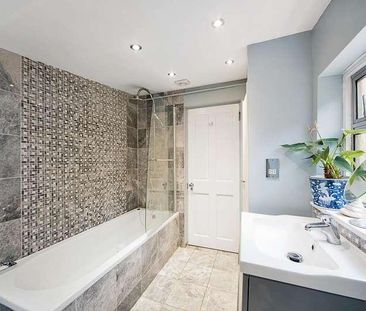 Valliere Road, College Park, London, NW10 - Photo 6