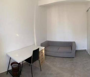 À louer – T2 meublé 28 m² – Centre-ville de Nantes - Photo 1