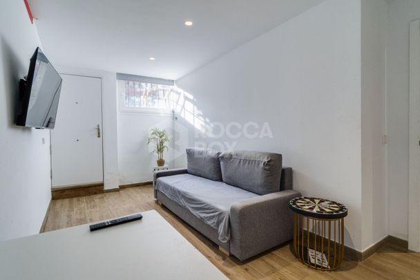 Elegant Four-Bedroom Townhouse with Private Pool in Lomas de Puente Romano - Foto 1