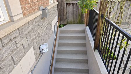 For Lease - 120 Valley Vista Drive, Vaughan, Ontario - Photo 4