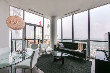For Lease - 45 Charles Street Unit# 5209, Toronto, Ontario - Photo 3