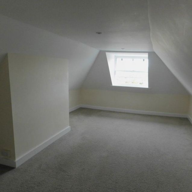 Upper Lake, Battle - £1,250pcm - Photo 1