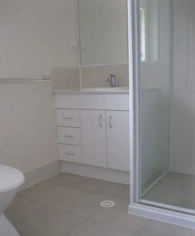 “Spacious Family Home in a Sought-After Location” - Photo 5