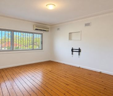 Modern 3 bedroom Home - Photo 6