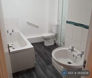 1 bedroom in a house share to rent - Photo 5