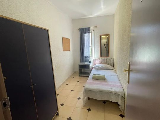 Carrer de nAmargós, Barcelona, Catalonia 08002 - Photo 1