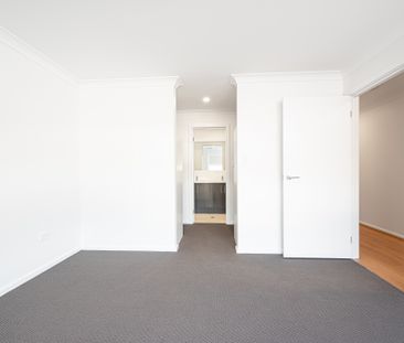 18 Oceanic Crescent, Waitpinga SA 5211 - House For Rent | Domain - Photo 6