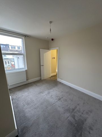2 Bed Flat, Bristol, BS3 - Photo 3