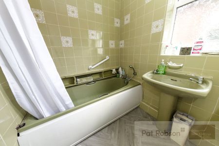 Ovington Grove, Newcastle Upon Tyne - Photo 5