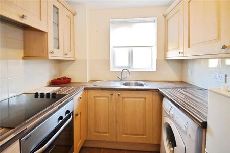 Studio to rent - Photo 4