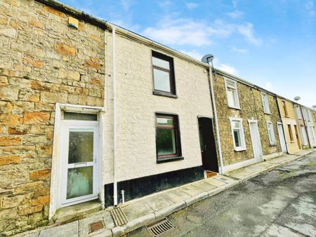 Colenso Terrace, Georgetown, Tredegar - Photo 2