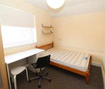 1 bedroom private hall to rent - Photo 1