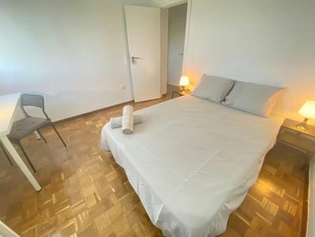 Calle del Hornero, Madrid, Community of Madrid 28019 - Photo 3