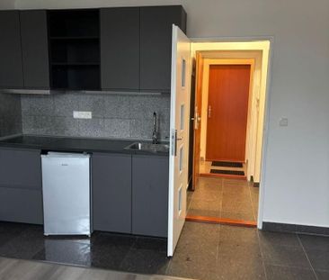 Pronájem bytu 1+kk 22 m2 - Fotografie 4