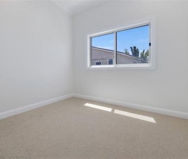 Coastal Residence of Exceptional Quality - Photo 6